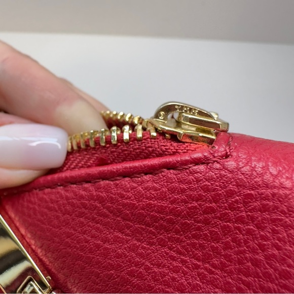 Like new! Y2K Tommy Hilfiger Red Leather Backpack – Gold Hardware - Picture 8 of 10